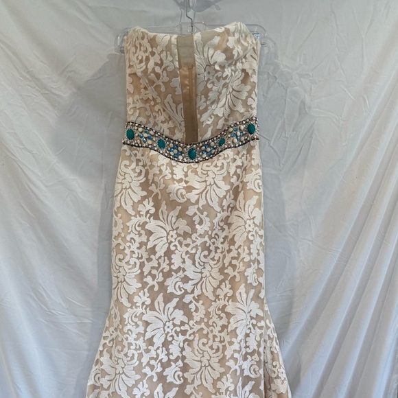 Nina Canacci Cream Blue Beaded Lace Embroidered Mermaid Event wedding Dress Sz 6 - Picture 2 of 16